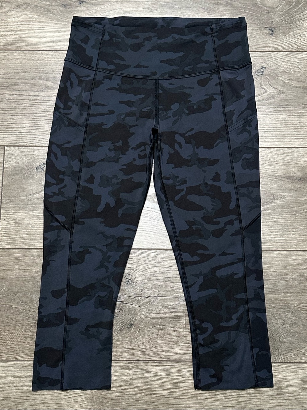 Lululemon Fast and Free Crop Leggings Formation Camo Deep Coal Multi Size 8